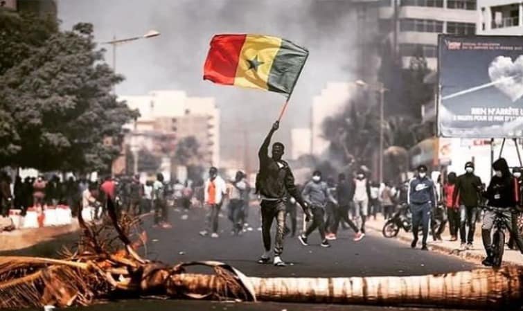 Senegal apuesta por los jóvenes con un plan de “bonos juveniles” de 412 millones de euros